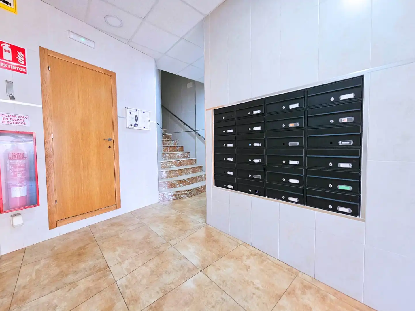 Flat for rent in Cartagena  with Air Conditioner and Furnished