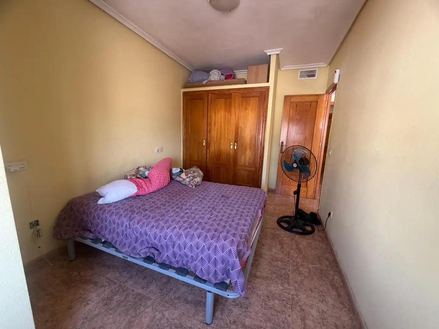 Dormitori de Apartament en venda en Águilas amb Aire condicionat, Terrassa i Moblat