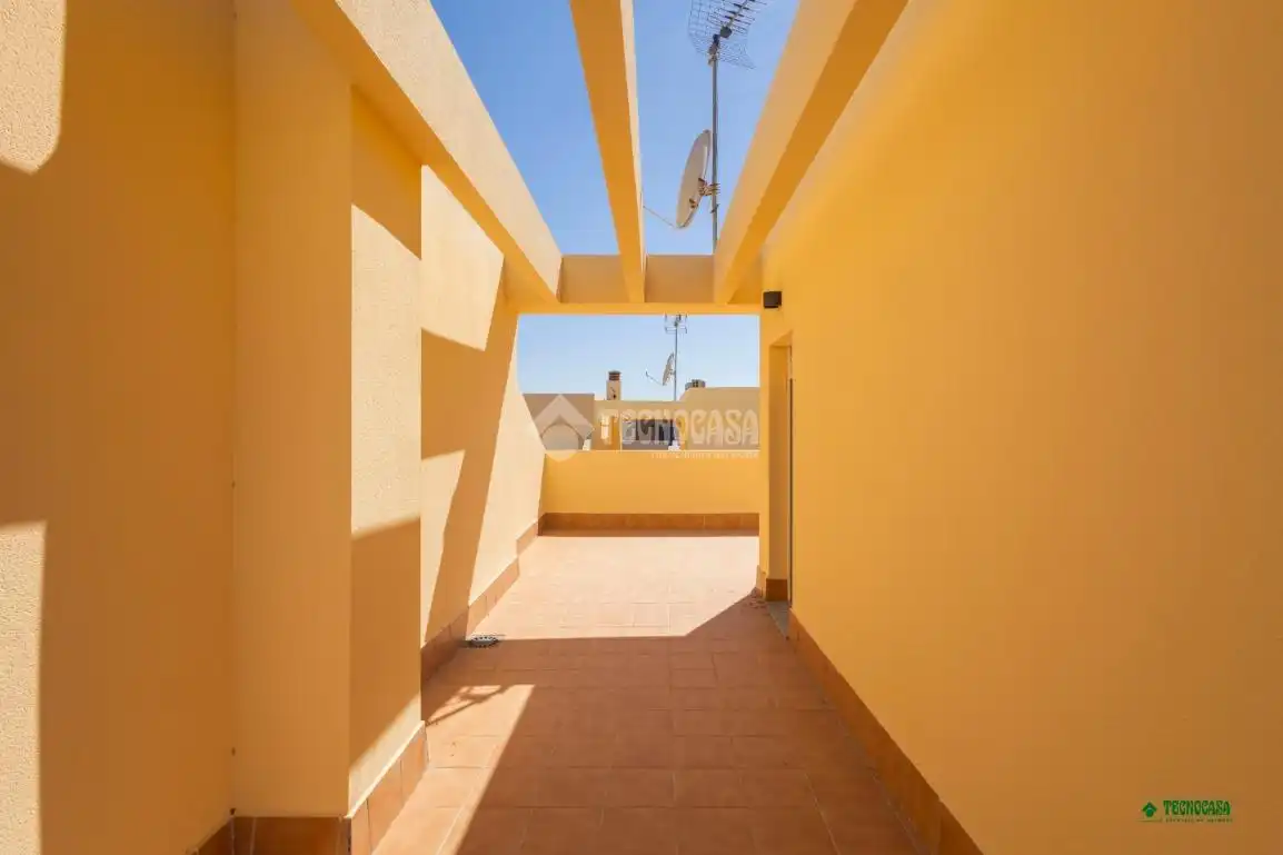 Terrassa de Casa adosada en venda en Almería
