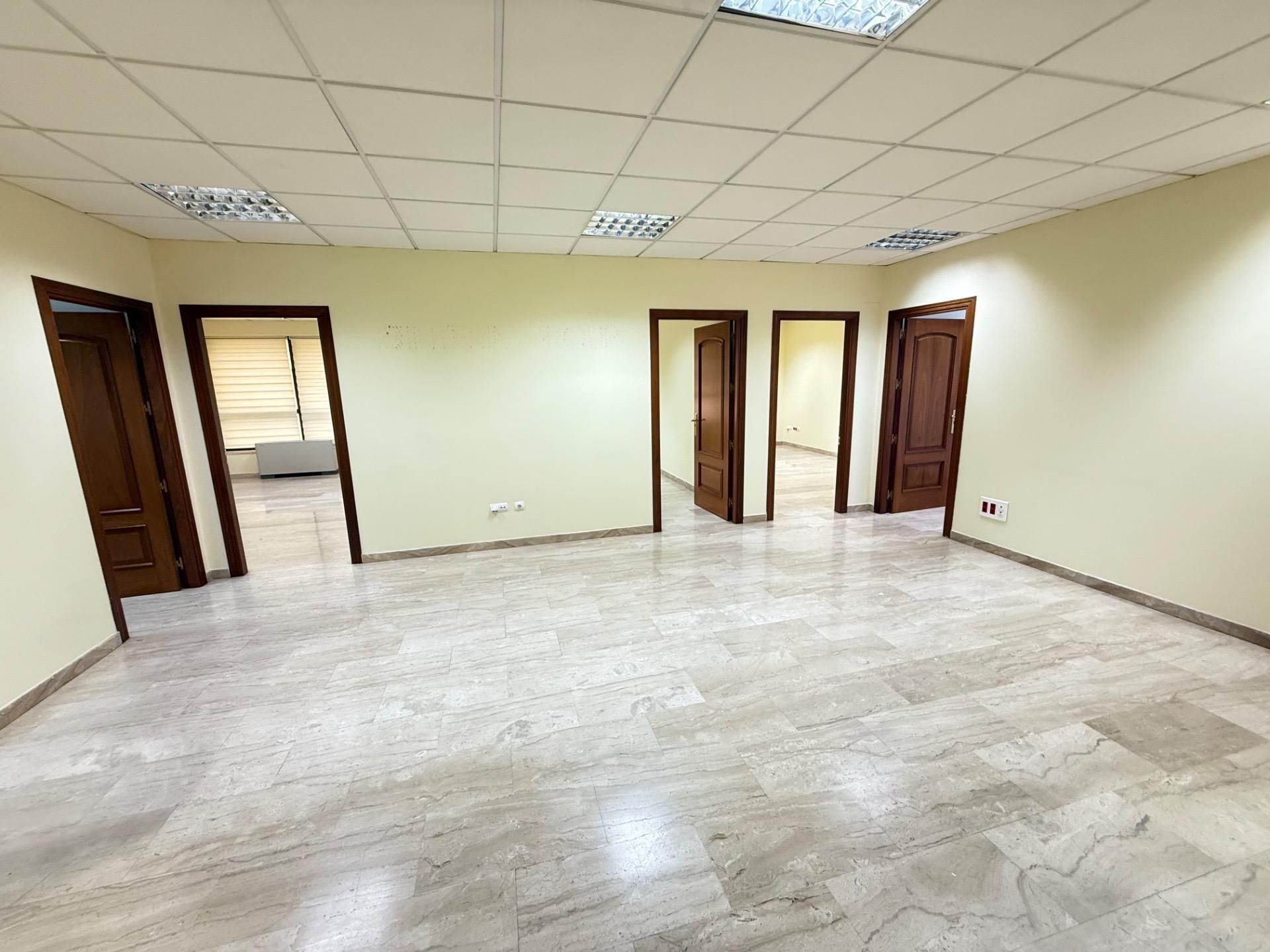 Oficina de lloguer en  Córdoba Capital amb Aire condicionat i Calefacció