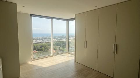 Foto 3 de Piso de alquiler en Carrer Bosc D'en Bruguera, 17, Vallpineda - Santa Bàrbara, Barcelona