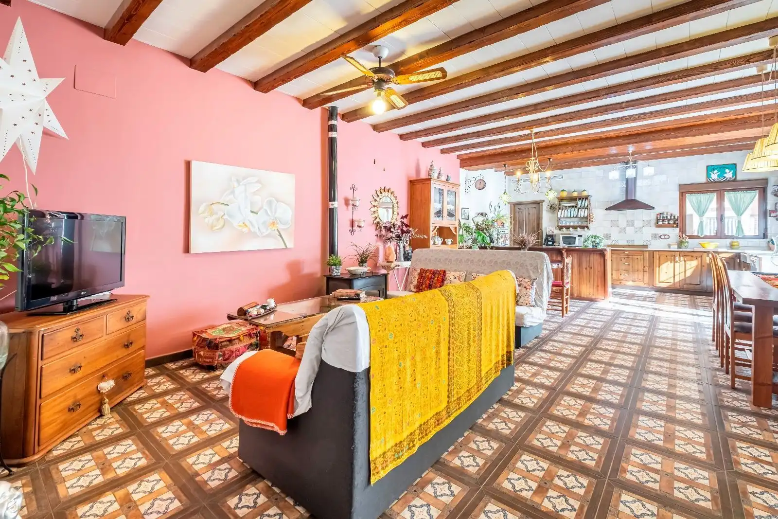 Sala d'estar de Casa o xalet en venda en El Pinós / Pinoso amb Calefacció, Terrassa i Traster