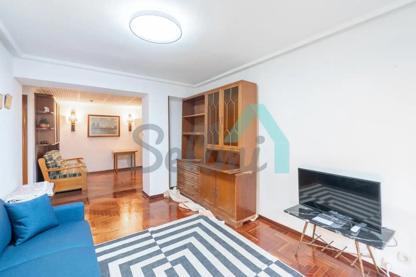 Living room of Flat for rent in Gijón   with Heating, Parquet flooring and Furnished
