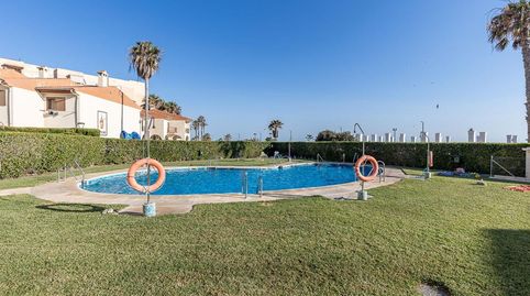 Foto 3 de Casa adosada en venta en Paseo Maritimo, 21, Salobreña Costa, Salobreña