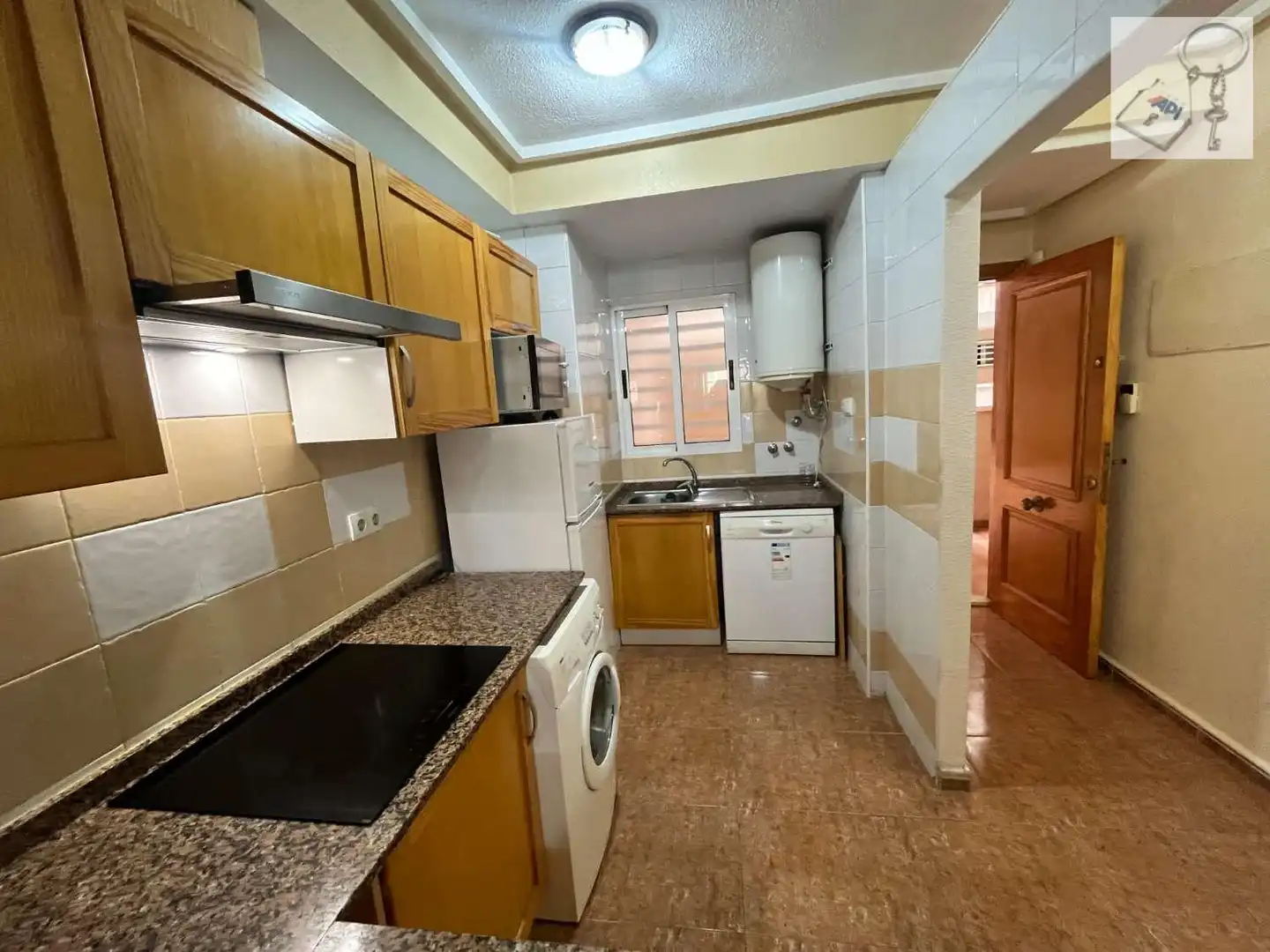 Cocina de Apartamento en venta en Torrevieja con Piscina y Amueblado