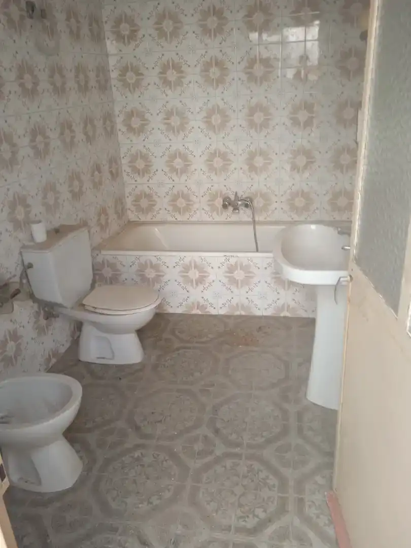Baño de Planta baja en venta en Tomelloso con Aire acondicionado
