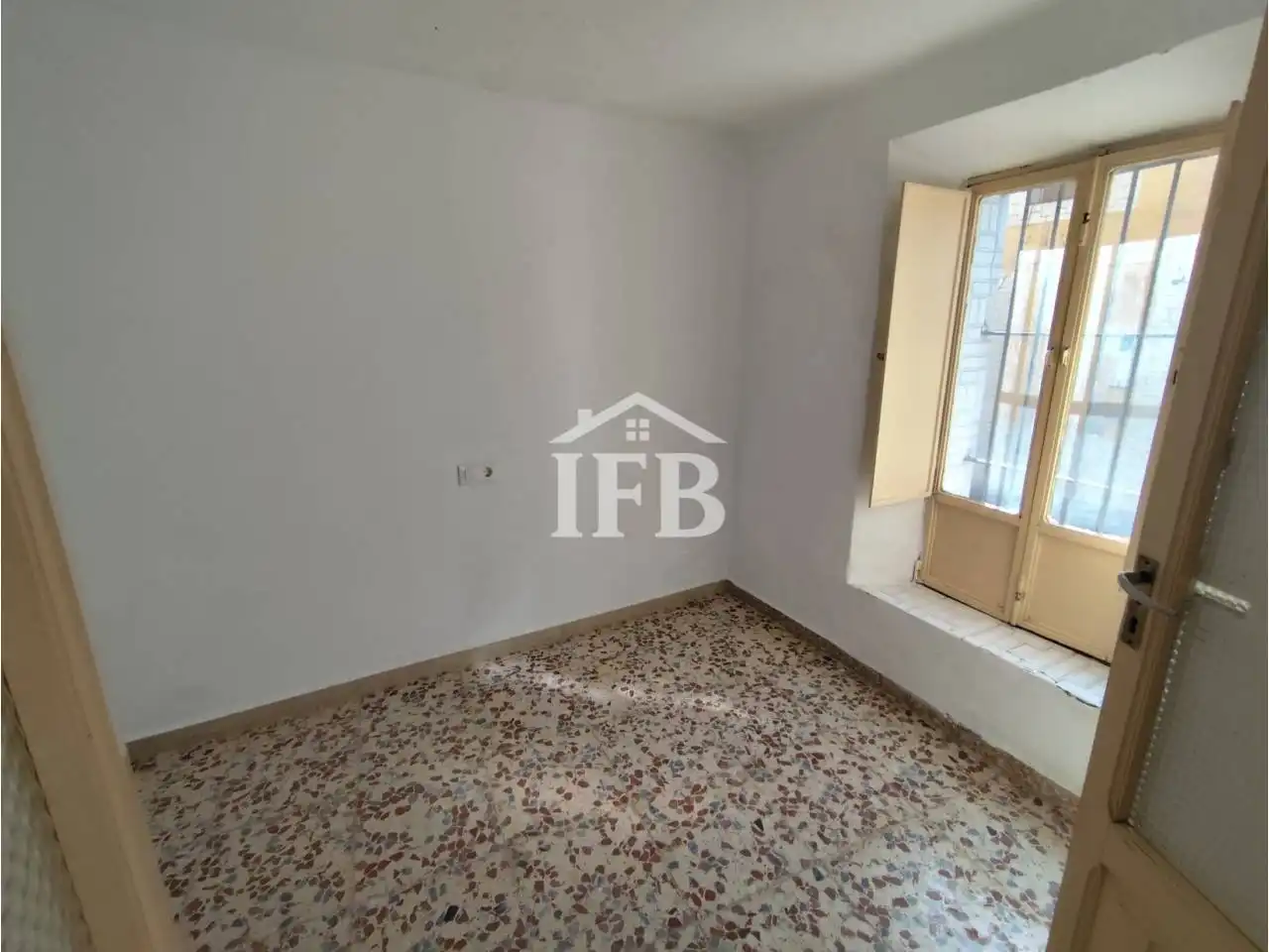Vista exterior de Casa o xalet en venda en Higuera de Vargas amb Terrassa