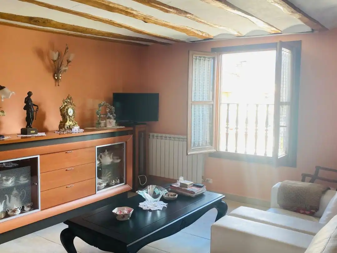 Wohnzimmer von Wohnung zum Verkauf in Ojacastro mit Heizung, Abstellraum und Möbliert
