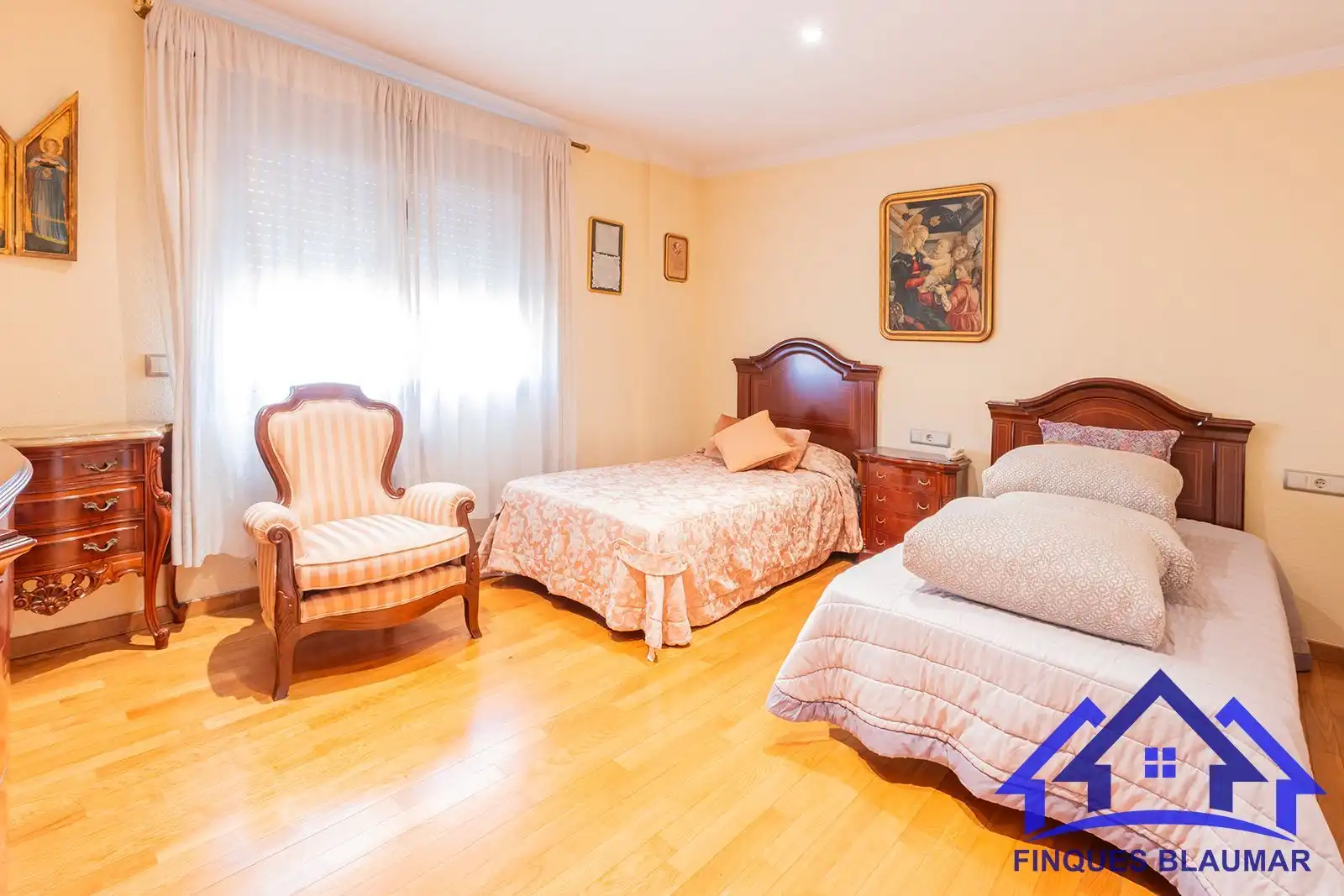 Habitación de Ático en venta en Arenys de Mar con Aire acondicionado, Calefacción y Terraza