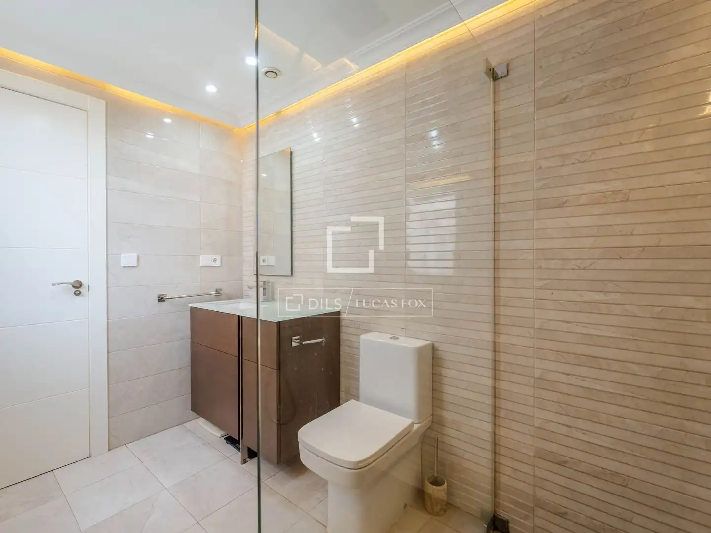 Badezimmer von Wohnung zum Verkauf in Valencia mit Klimaanlage, Heizung und Möbliert