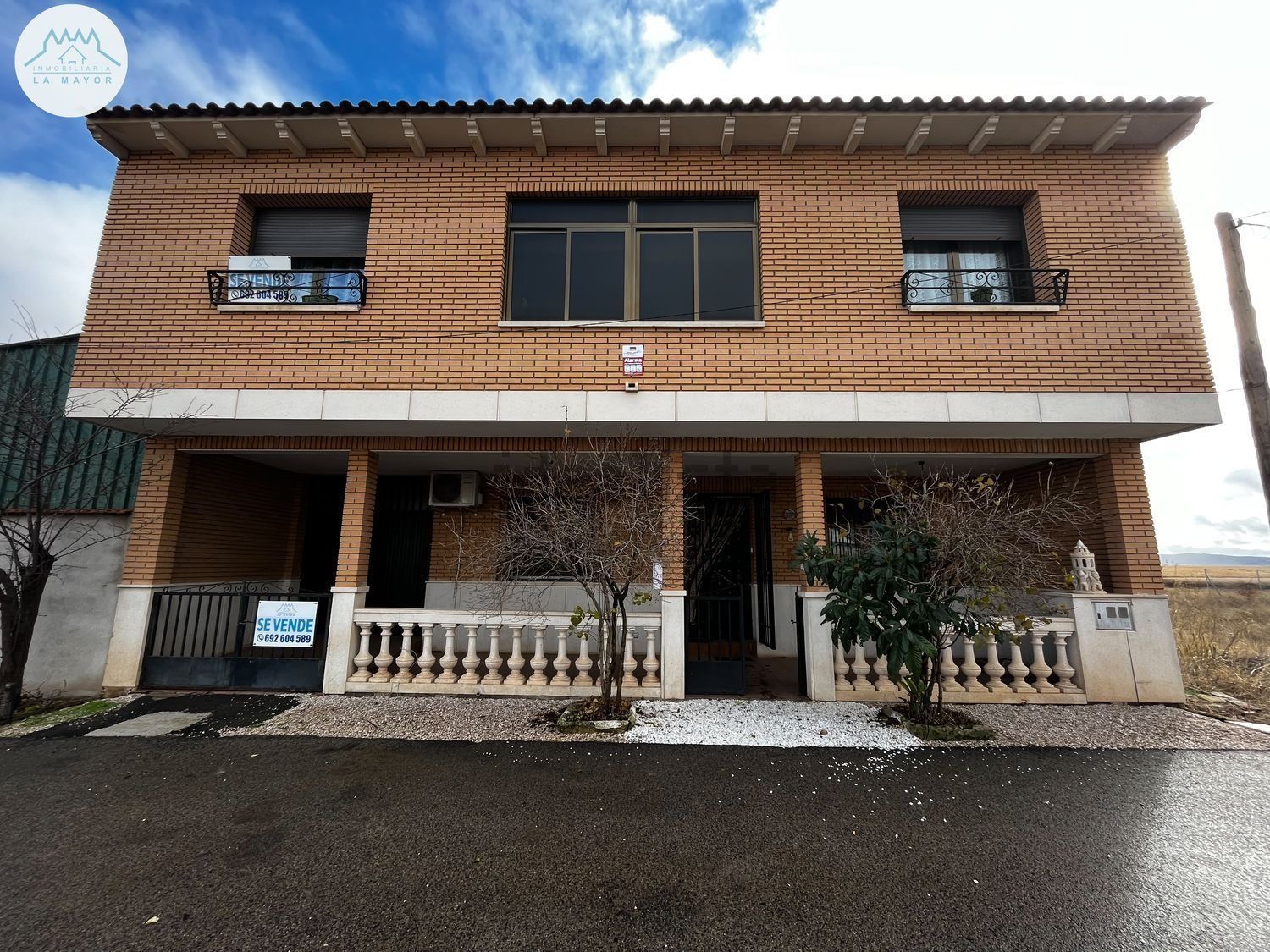 Vista exterior de Casa o chalet en venta en Pozuelo de Calatrava con Aire acondicionado, Jardín privado y Terraza