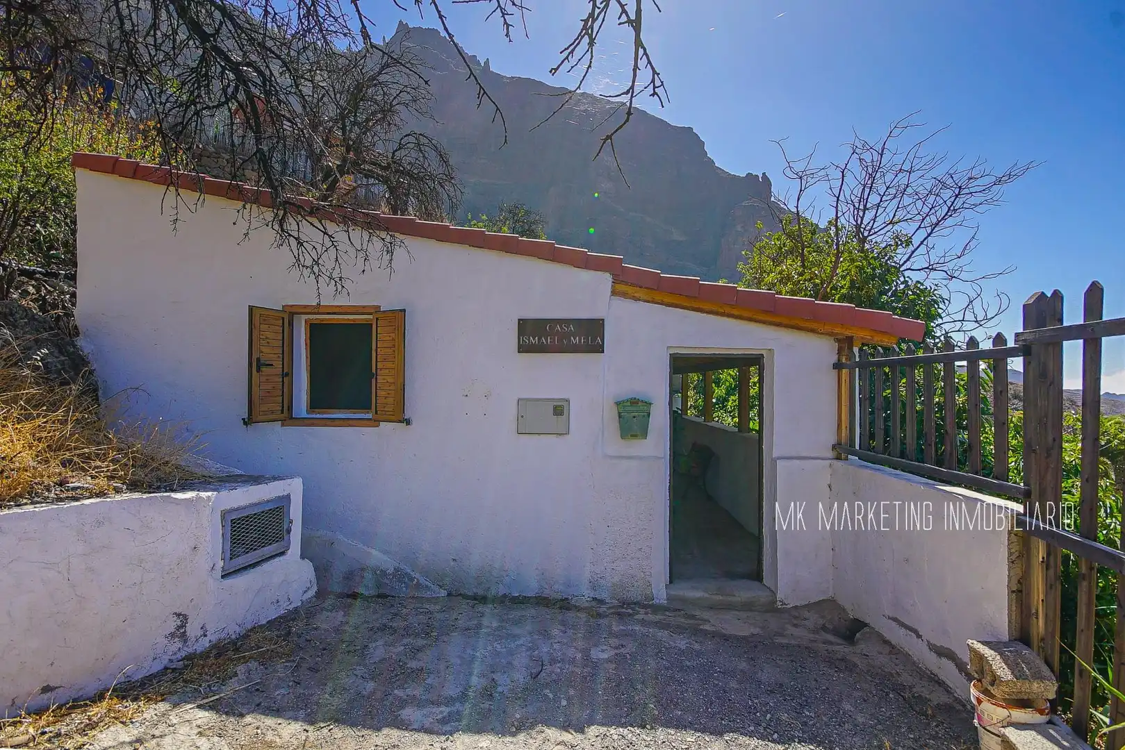 Außenansicht von Country house zum Verkauf in San Bartolomé de Tirajana mit Privatgarten und Terrasse