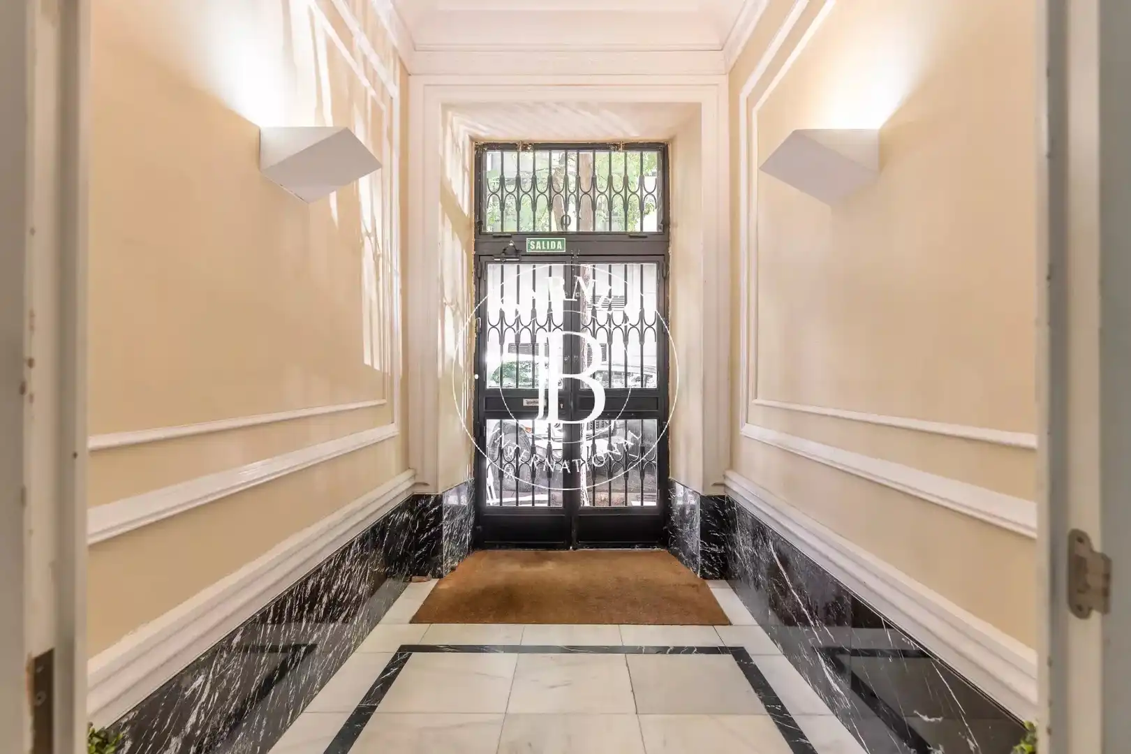 Piso en venta en Madrid con Aire acondicionado, Calefacción y Amueblado
