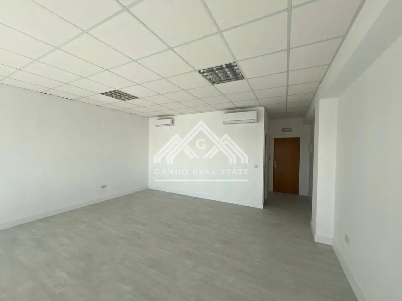 Office space to rent in Calle Terracota, imagen 2