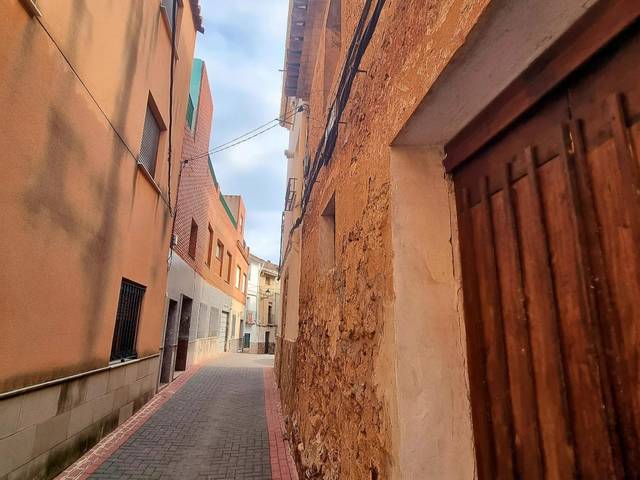 Casa-chalet en Venta en Castellnovo