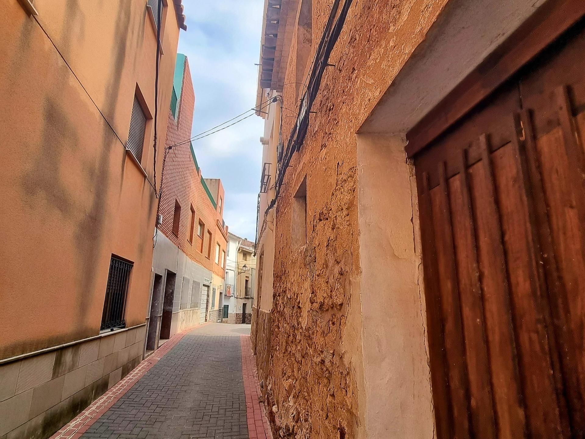 Vista exterior de Casa o xalet en venda en Castellnovo amb Terrassa