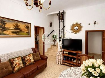 House for sale in Calle Daoiz y Velarde