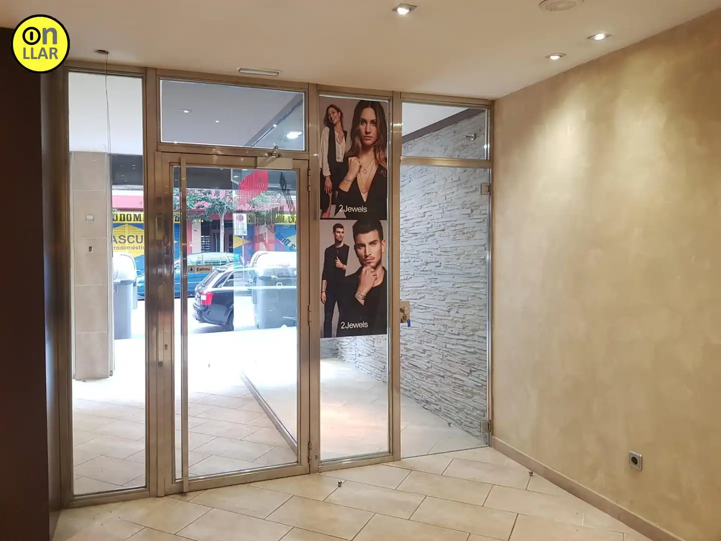 Local comercial de lloguer a Font Verda, imagen 4