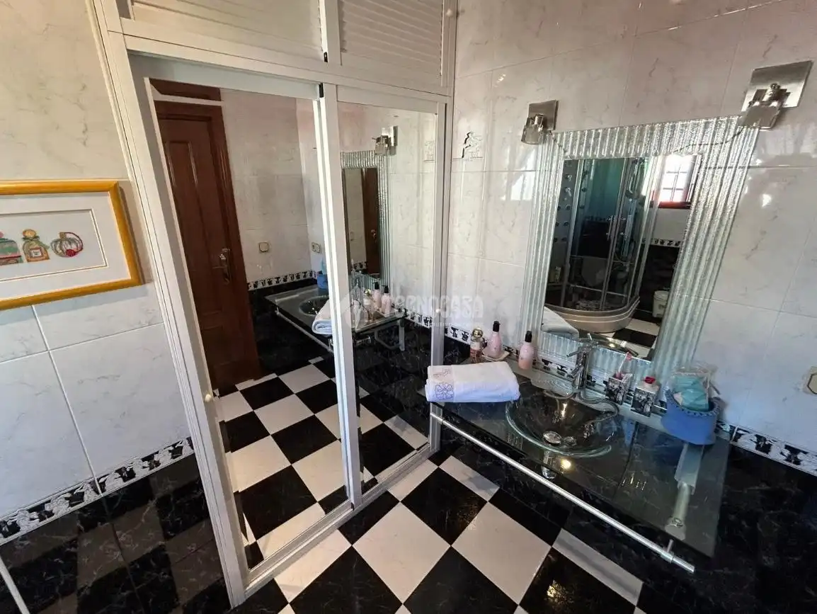 Baño de Casa adosada en venta en Antequera con Terraza