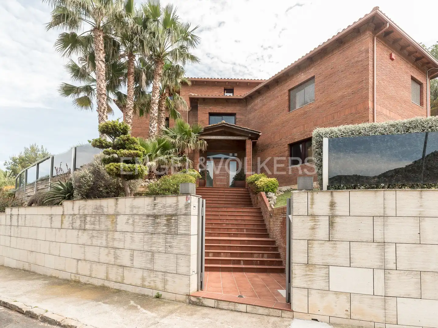 Exterior view of Houses for rent in Castelldefels  with Air Conditioner, Heating and Private garden