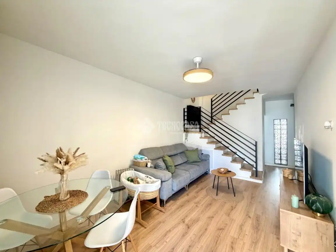 Sala de estar de Casa adosada en venta en Arganda del Rey con Calefacción y Terraza
