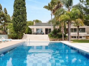 Haus mit Pool zum Verkauf in Marbella Centro