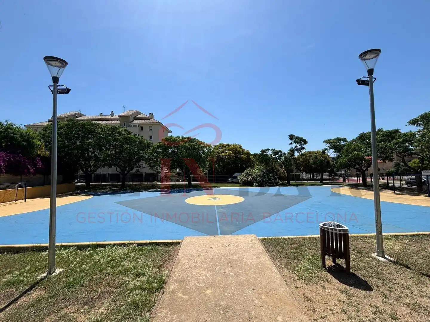 Aparcament de Àtic en venda en Sant Andreu de Llavaneres amb Aire condicionat, Calefacció i Jardí privat