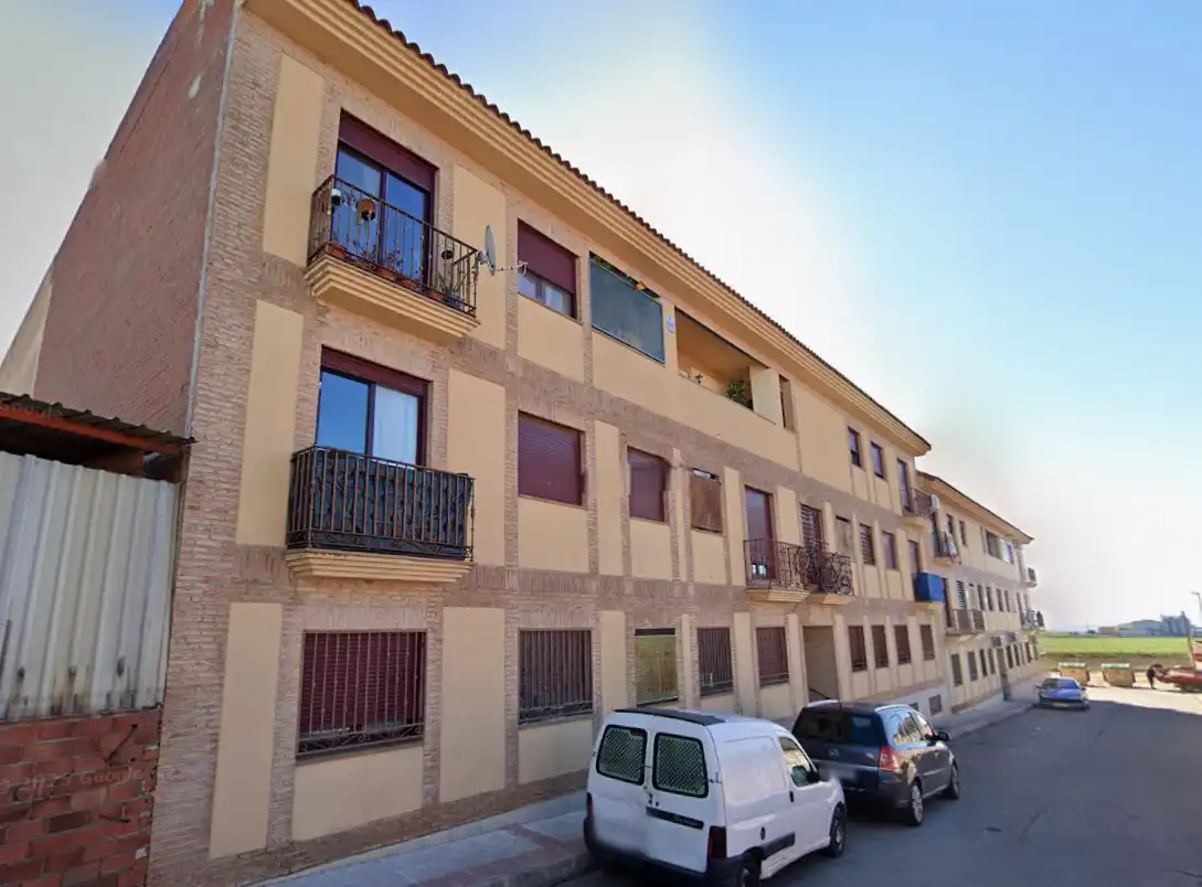 Vista exterior de Piso en venta en Lominchar