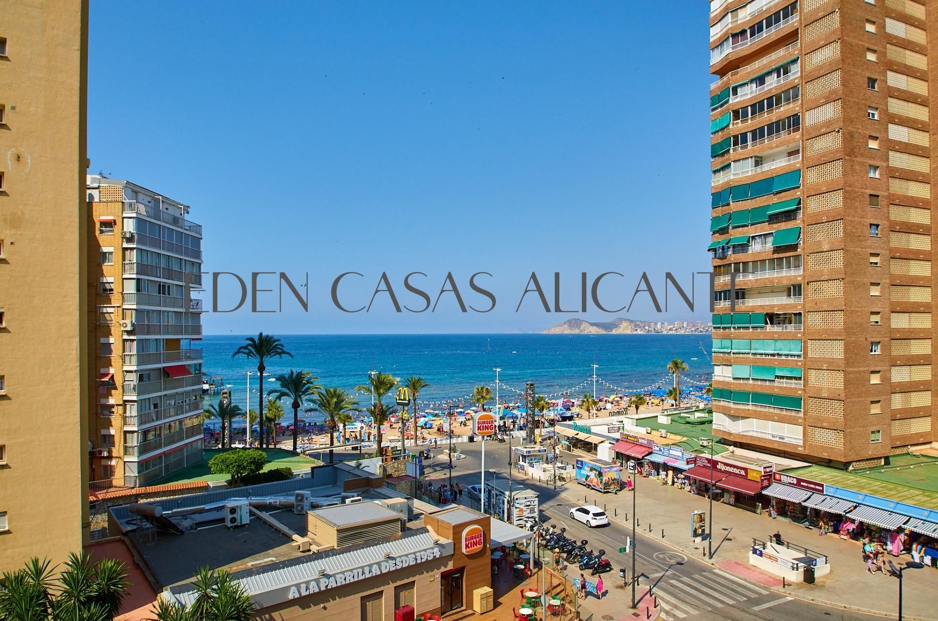 Vista exterior de Apartamento en venta en Benidorm con Terraza