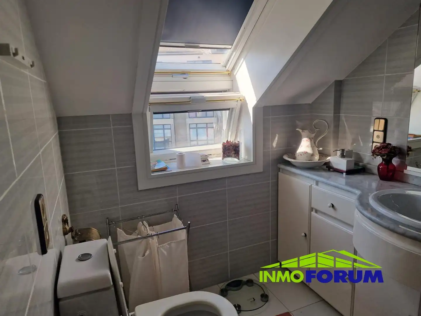 Bathroom of Attic for sale in A Coruña Capital   with Storage room