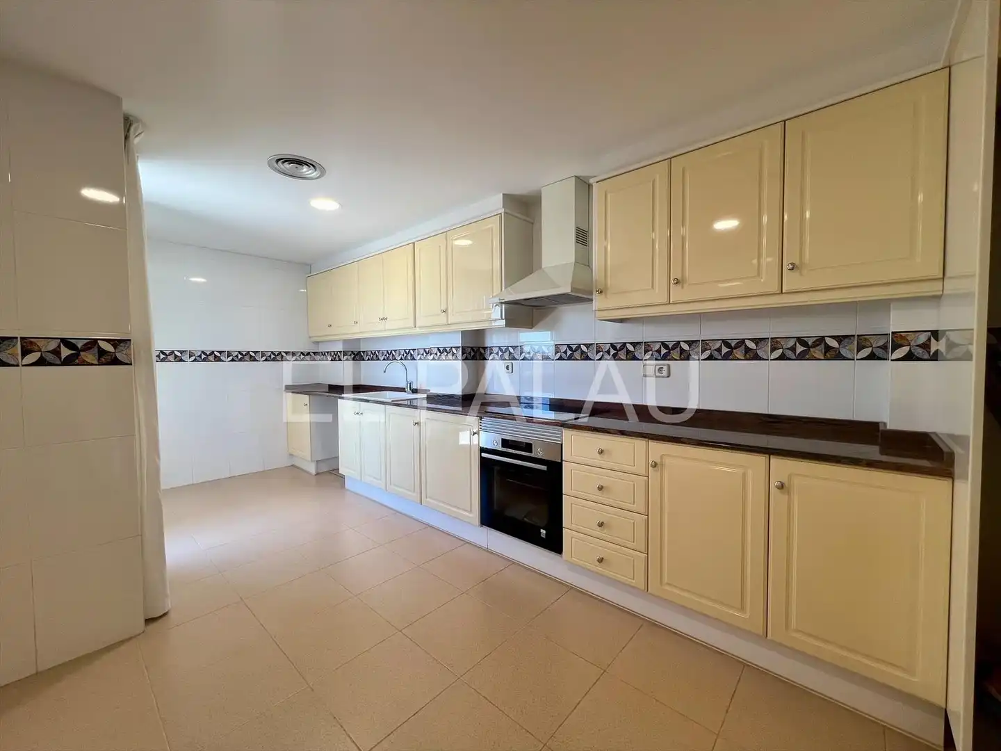 Cocina de Piso de alquiler en Valencia con Aire acondicionado, Calefacción y Parquet