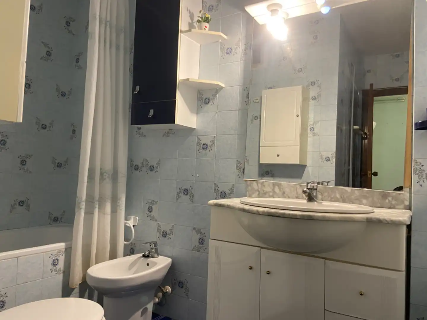 Baño de Piso en venta en Calafell con Calefacción, Terraza y Amueblado