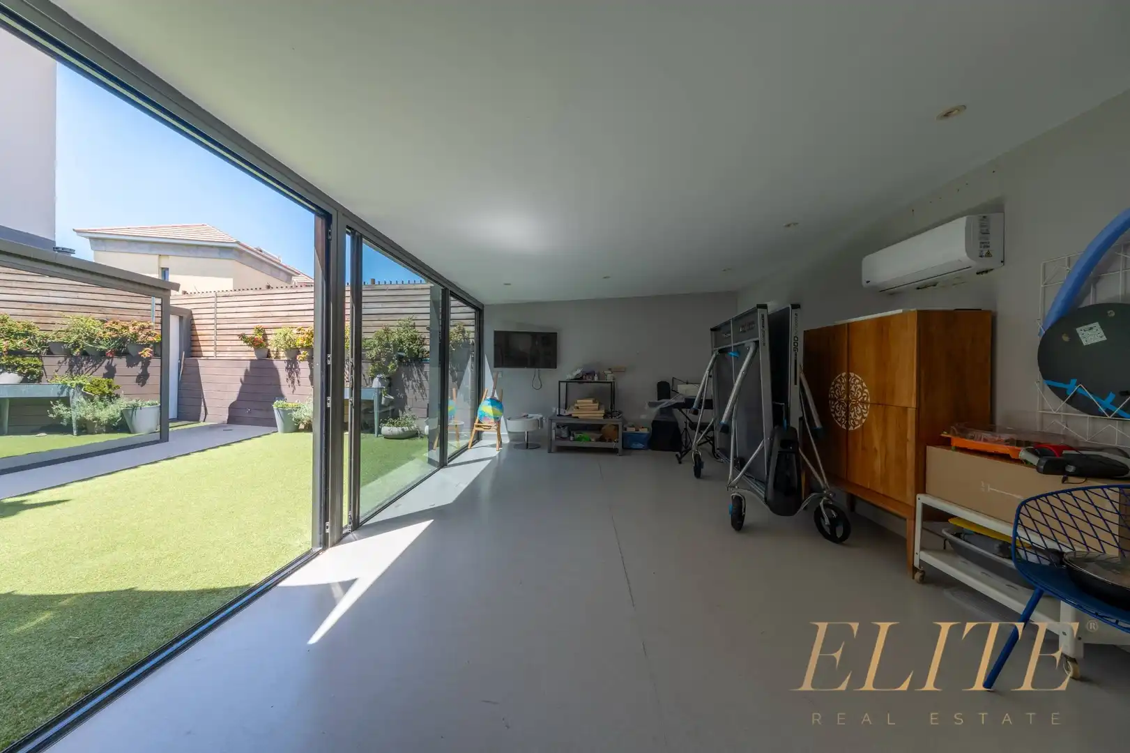 Casa adosada en venda en San Bartolomé de Tirajana amb Aire condicionat, Jardí privat i Terrassa