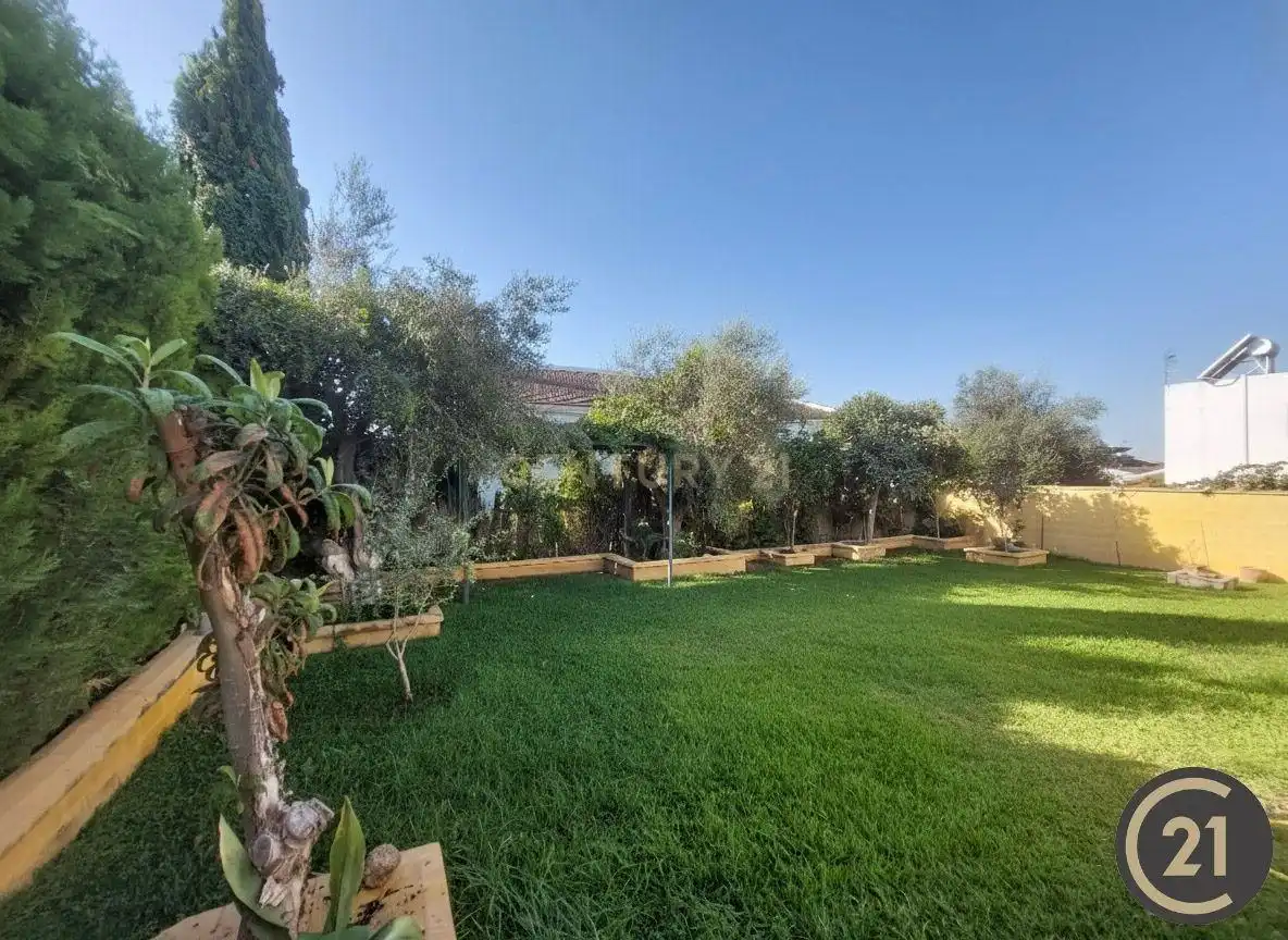 Jardí de Casa o xalet en venda en Espartinas amb Aire condicionat, Jardí privat i Traster