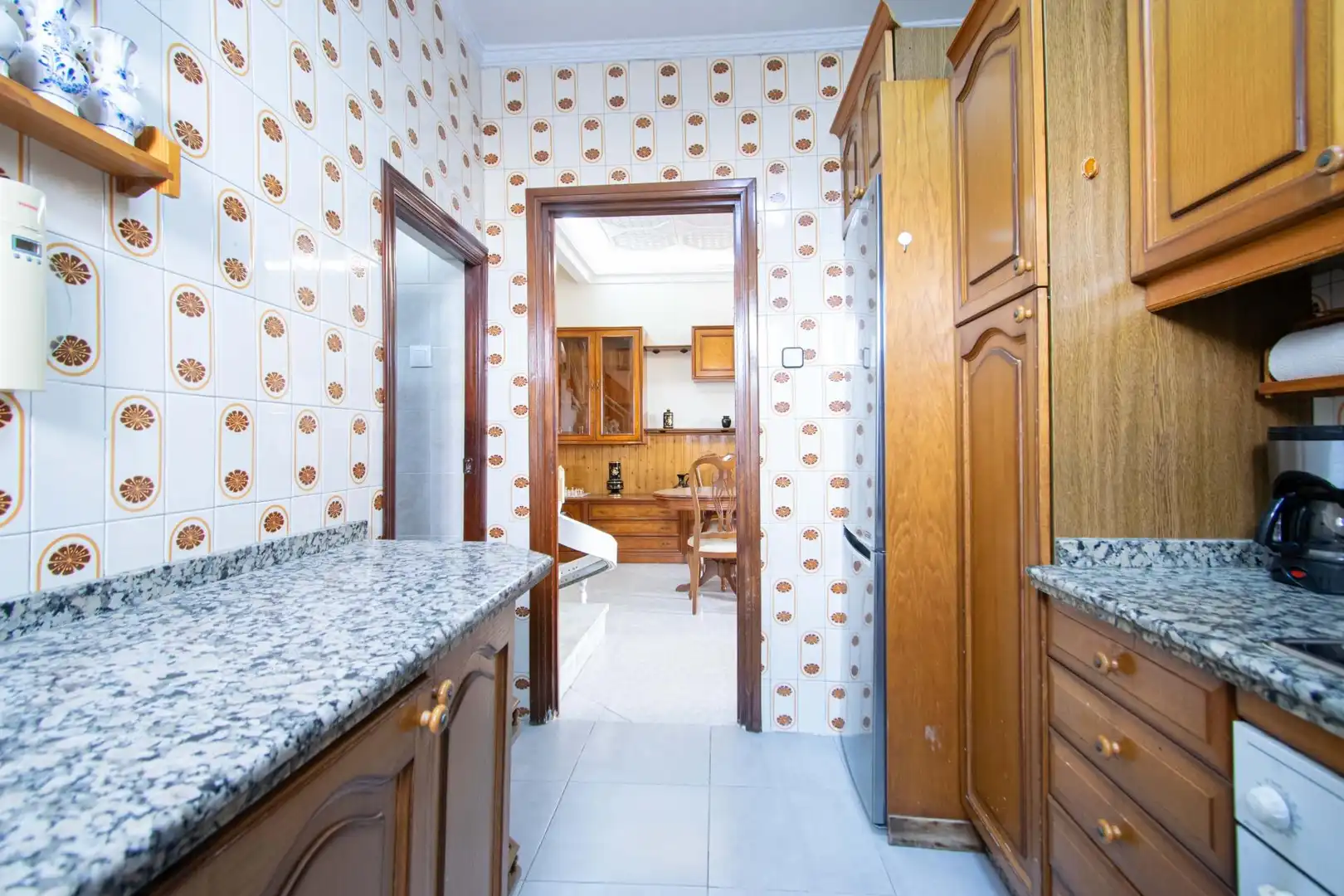 Küche von Haus oder Chalet zum Verkauf in Sevilla mit Klimaanlage, Terrasse und Abstellraum