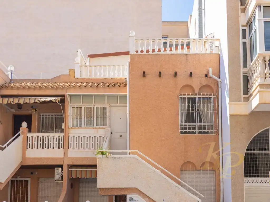 Bungalow en venda a Calle Arquitecto Larramendi, imagen 2