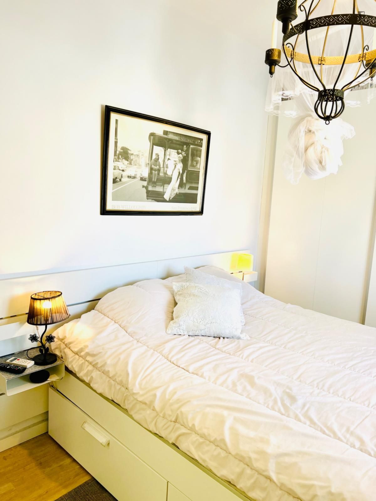 Bedroom of Apartment to share in  Valencia Capital  with Air Conditioner, Furnished and Oven