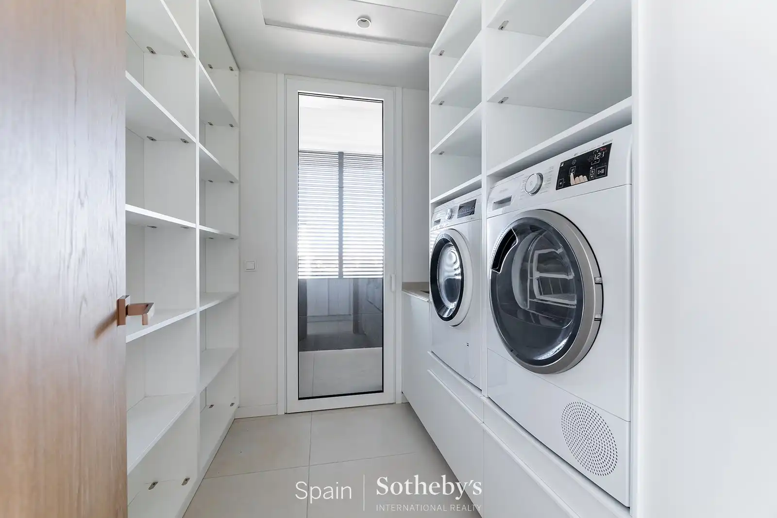 Ático de alquiler en Pozuelo de Alarcón con Aire acondicionado, Terraza y Trastero