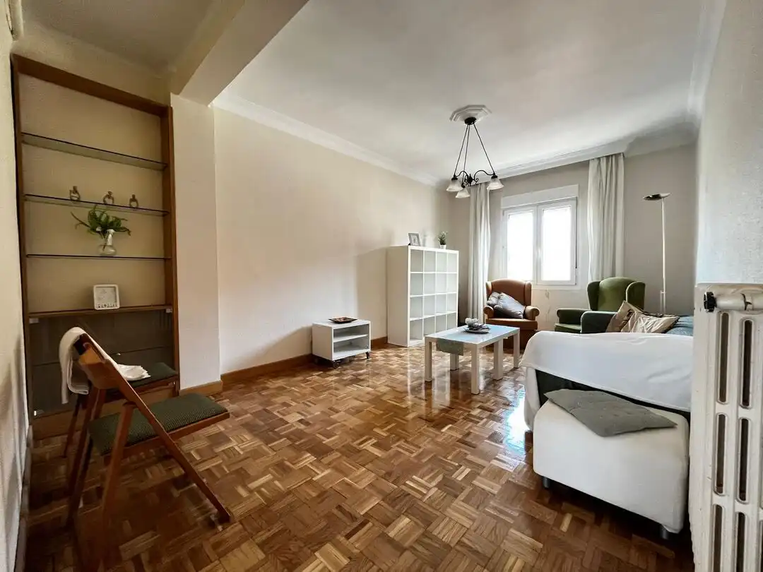 Sala de estar de Piso en venta en  Pamplona / Iruña con Calefacción