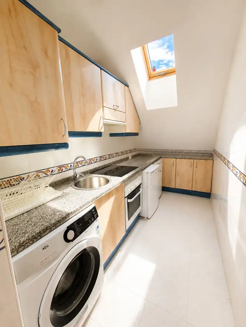 Cocina de Piso en venta en Oviedo  con Calefacción y Trastero