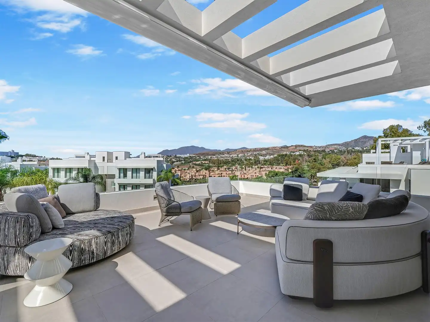 Terrassa de Apartament en venda en Estepona amb Aire condicionat, Terrassa i Traster