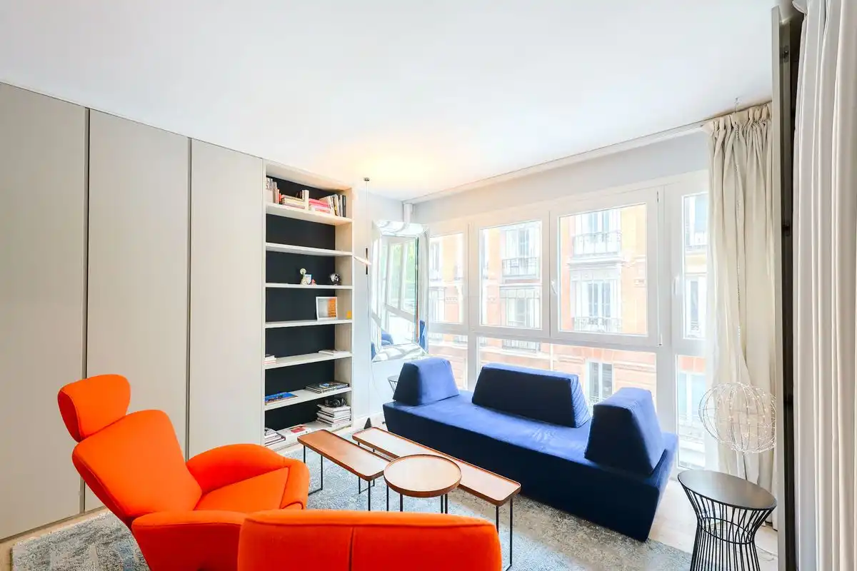 Loft zum Verkauf in Calle de la Academia, Jerónimos