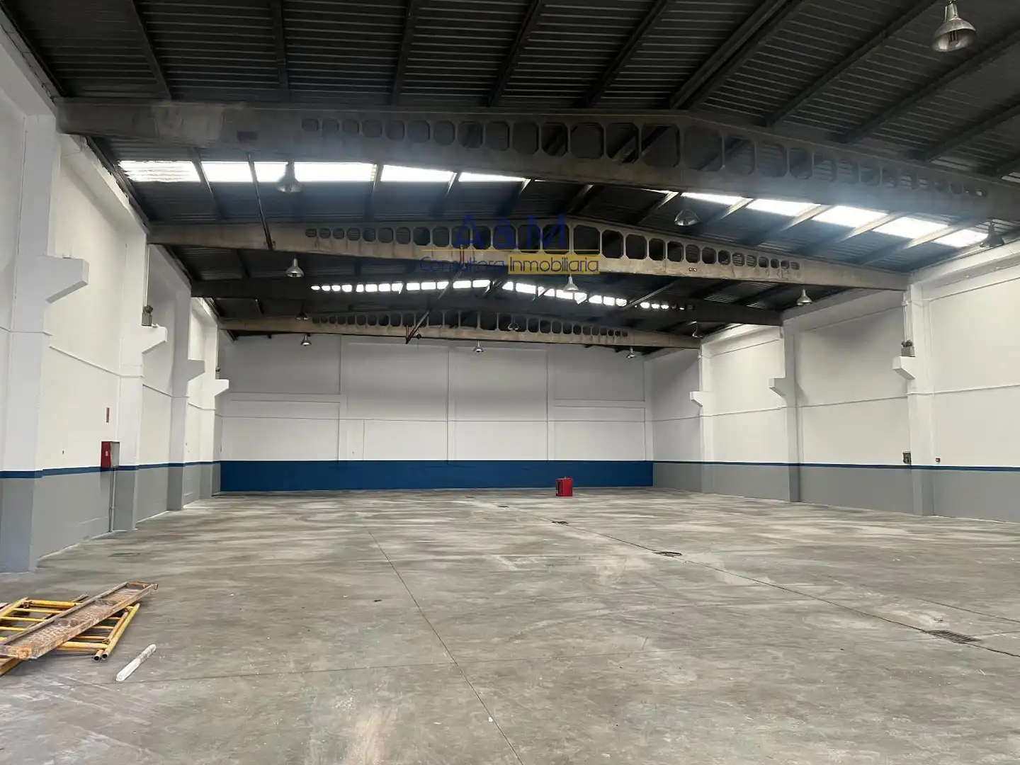 Industrial buildings for rent in Valladolid Capital  with Heating