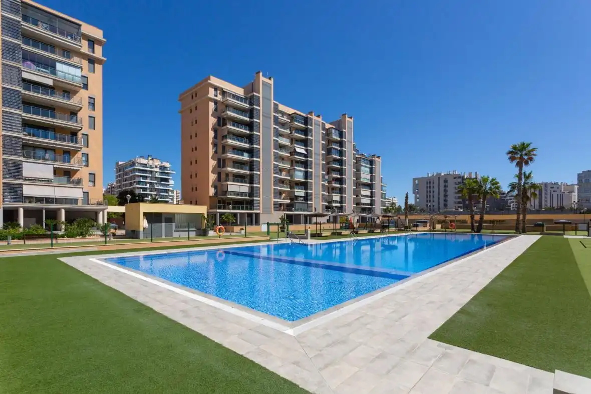 Àtic amb piscina en venda a Avenida Maestro jose Garberí, imagen 8
