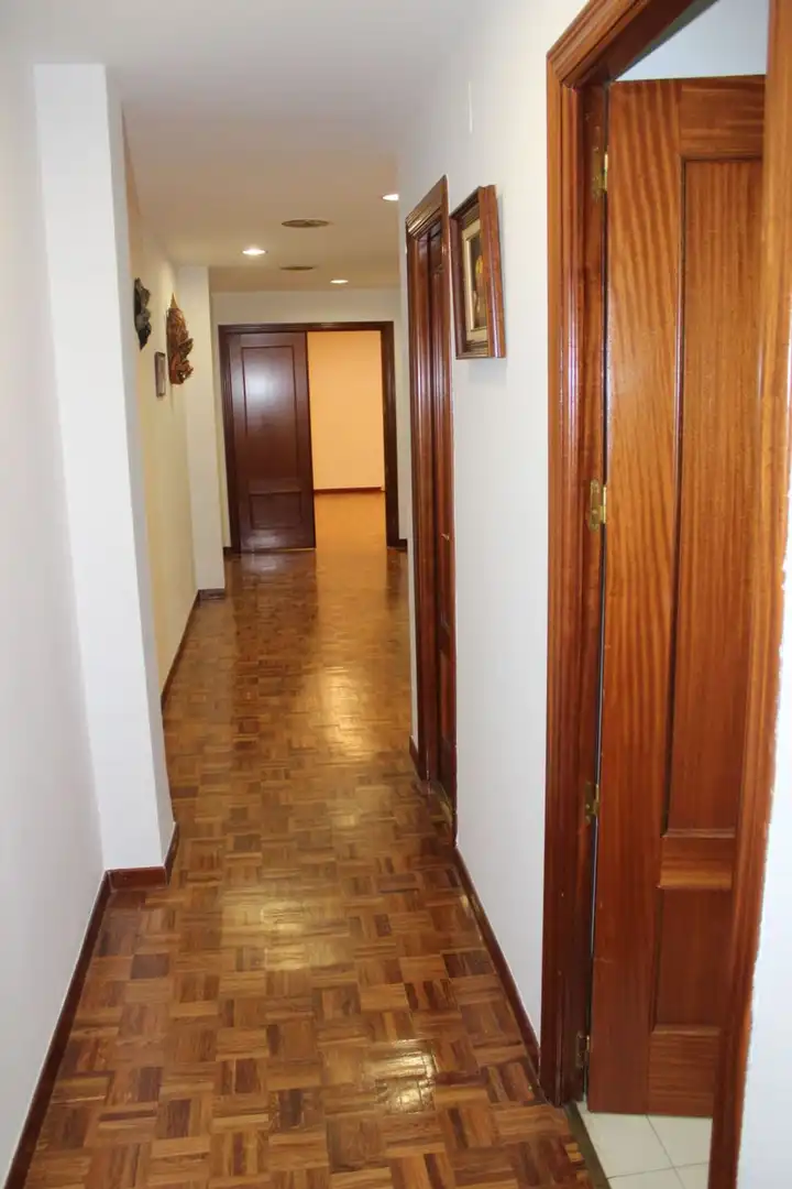 Office space with lift to rent in Centro - Plaza Mayor, imagen 5