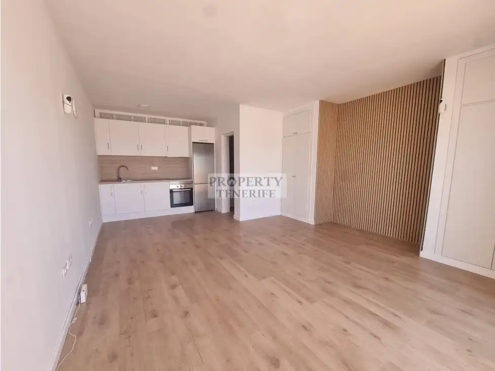 Habitación de Estudio en venta en Adeje con Piscina