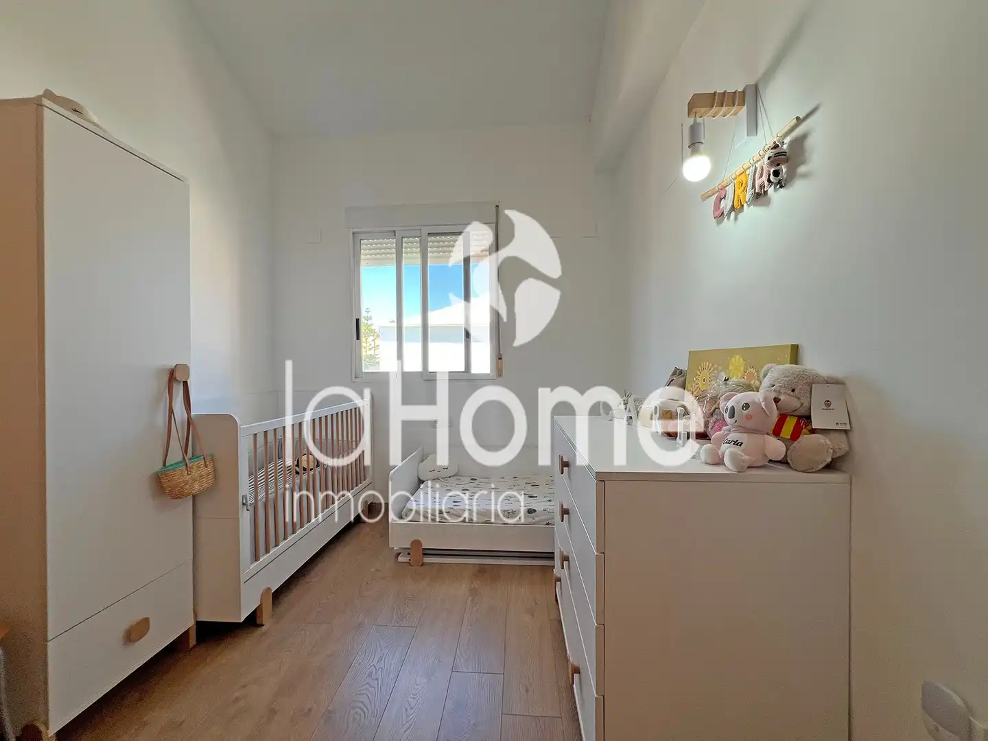 Living room of Houses for sale in La Pobla de Vallbona  with Air Conditioner, Heating and Private garden