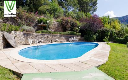 Piscina de Dúplex en venda en Bunyola amb Balcó