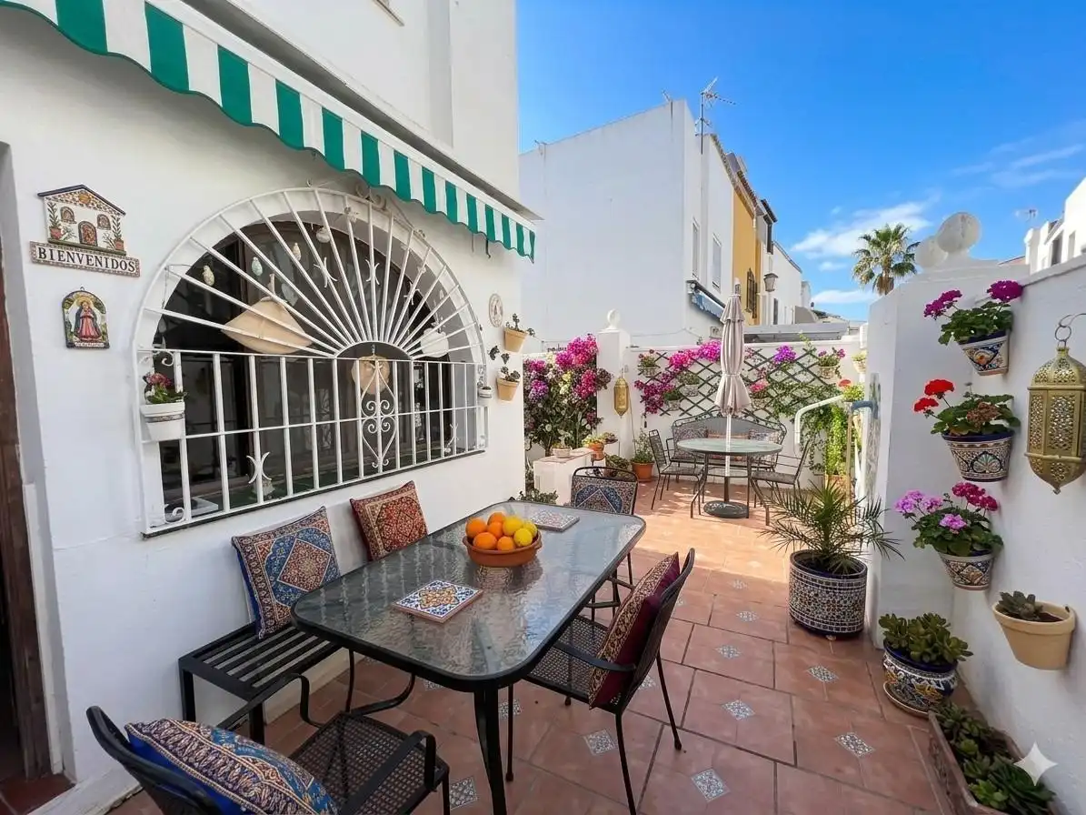 Detached homes for sale in La Colina