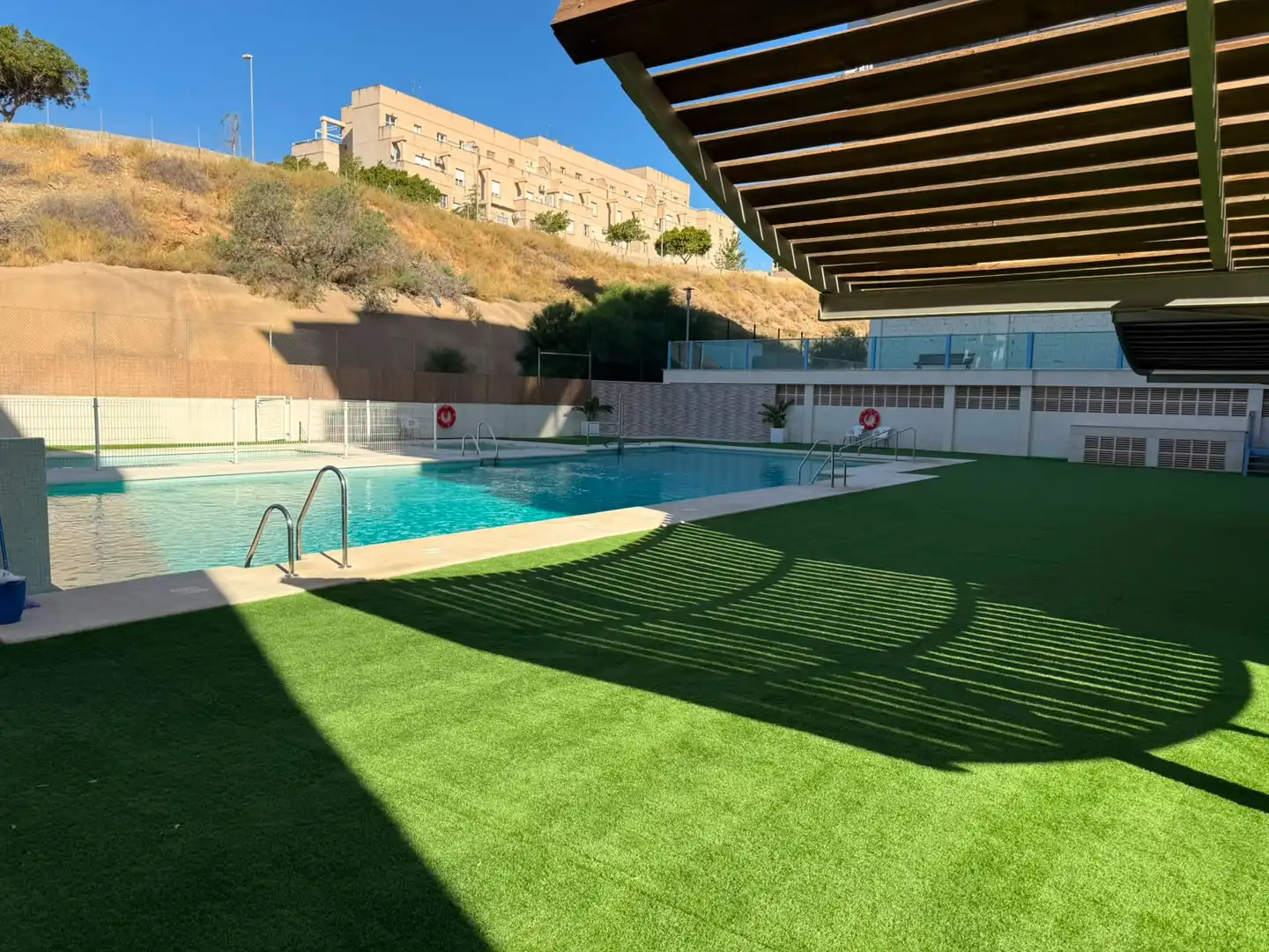 Swimming pool of Flat for rent in Roquetas de Mar  with Air Conditioner, Private garden and Terrace